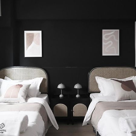 We2 Design Hotel Тайчжун Экстерьер фото