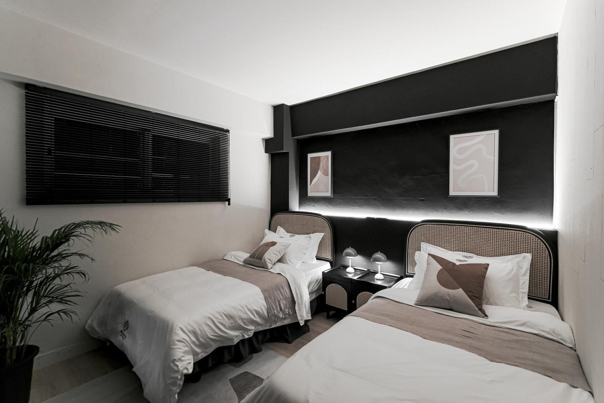 We2 Design Hotel Тайчжун Экстерьер фото