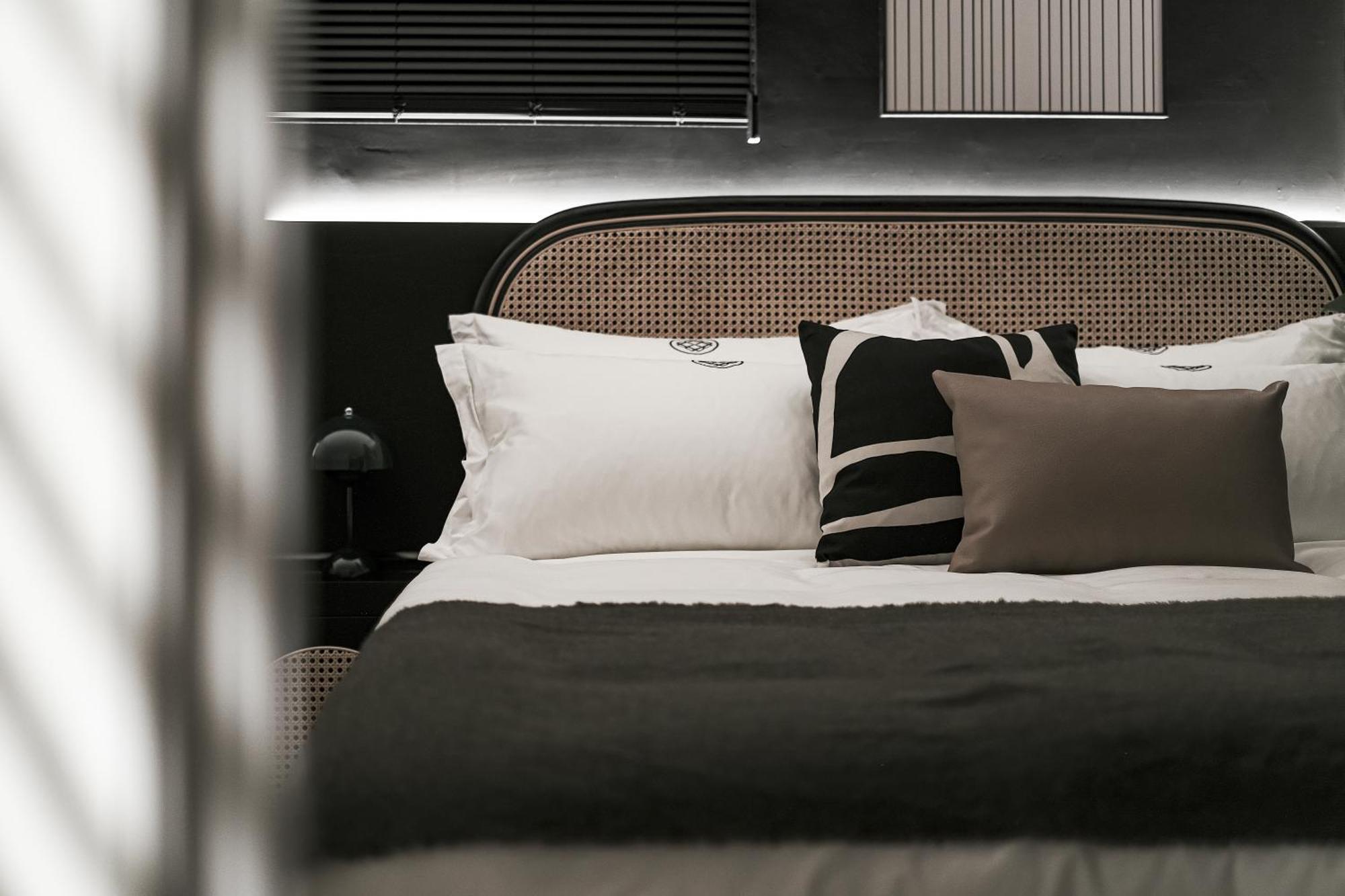We2 Design Hotel Тайчжун Экстерьер фото